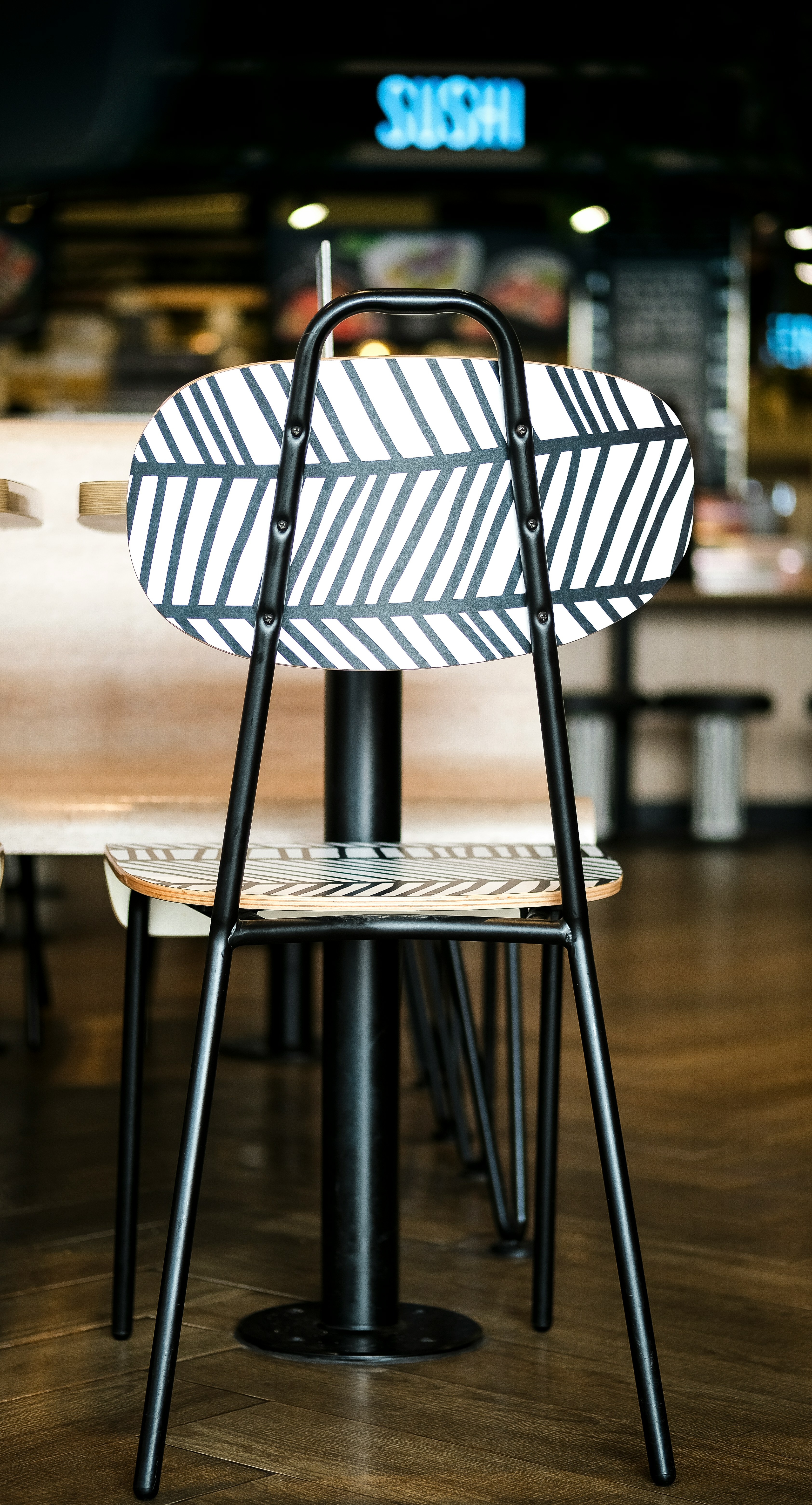 目前诚信的餐饮桌椅生产厂家哪家权威