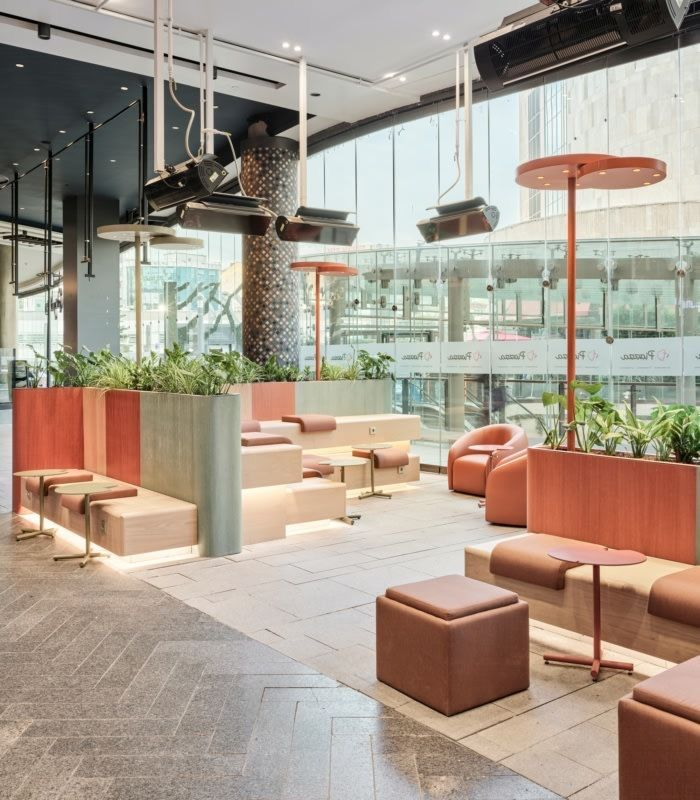 目前专业的餐饮桌椅销售厂家哪个好？