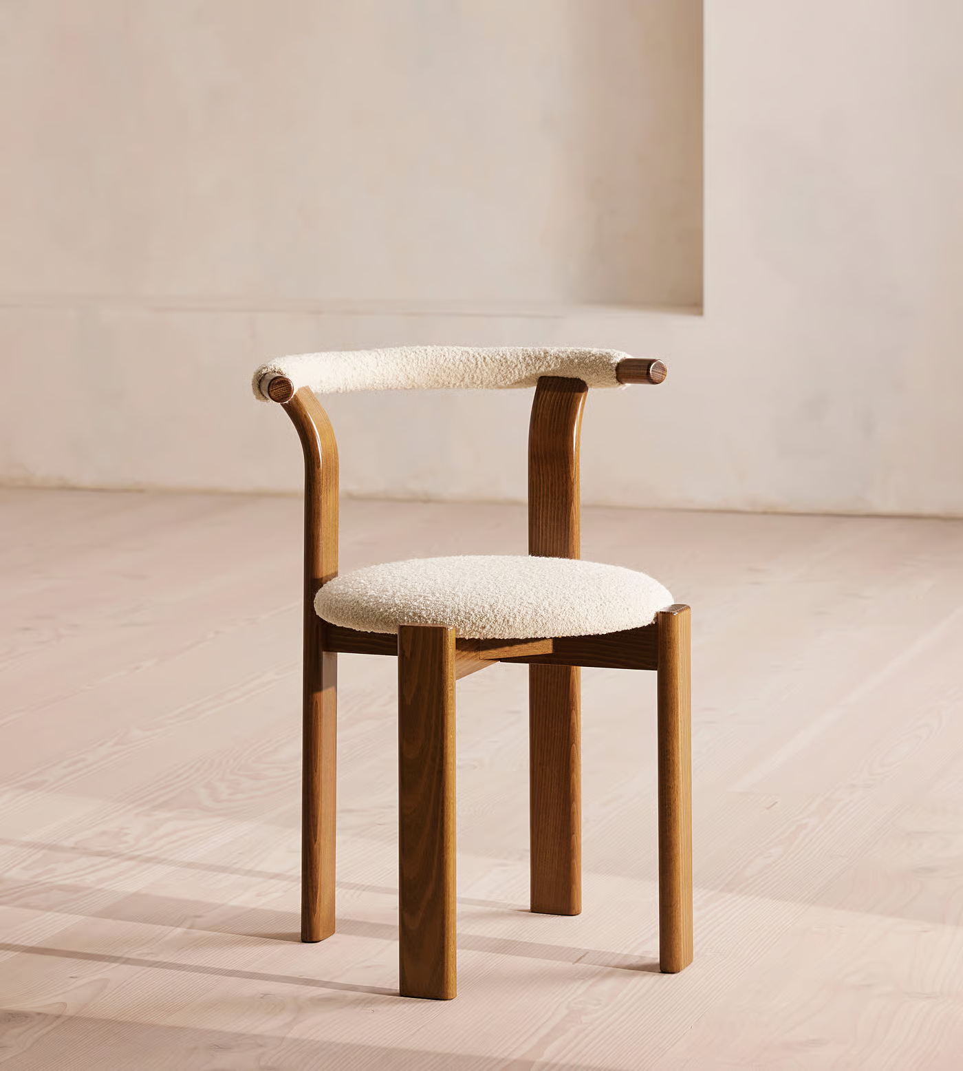 目前售后完善的餐饮桌椅厂家哪家好？