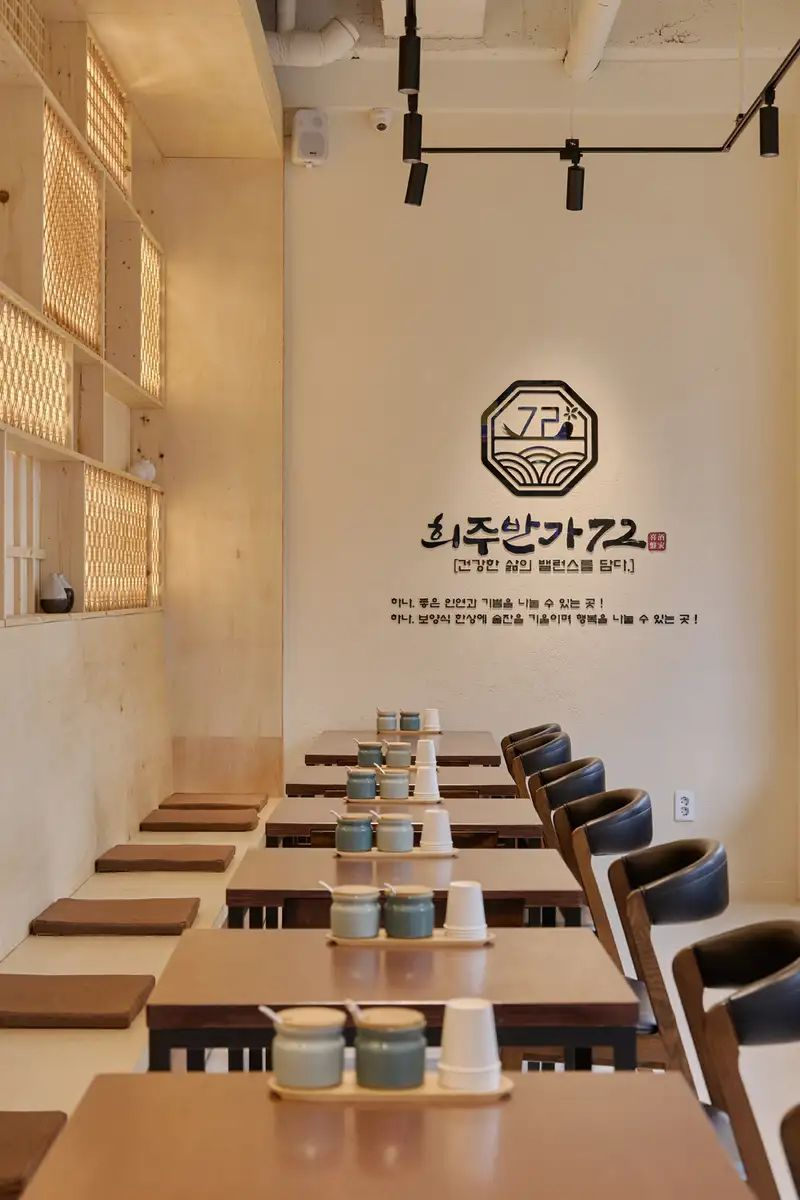 目前口碑好的餐饮桌椅批发厂家哪家强？